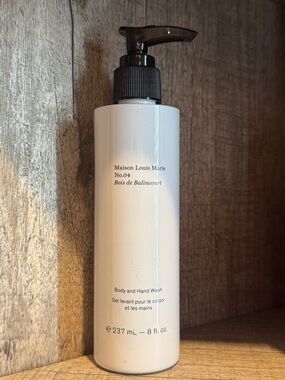 Maison Louis Marie No.04 Body & Hand Wash - White Bottle